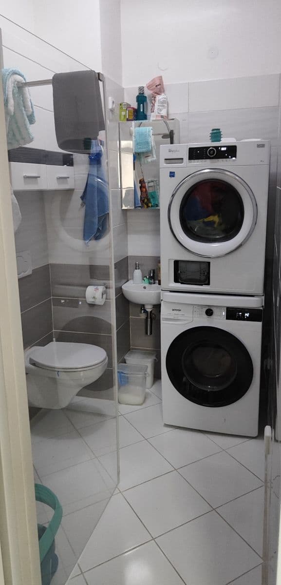 Predaj domu 739 m², pozemek 630 m², 9. května, Jablonec nad Nisou, Liberecký kraj Predaj domu 739 m², pozemek 630 m², 9. května, Jablonec nad Nisou, Liberecký kraj