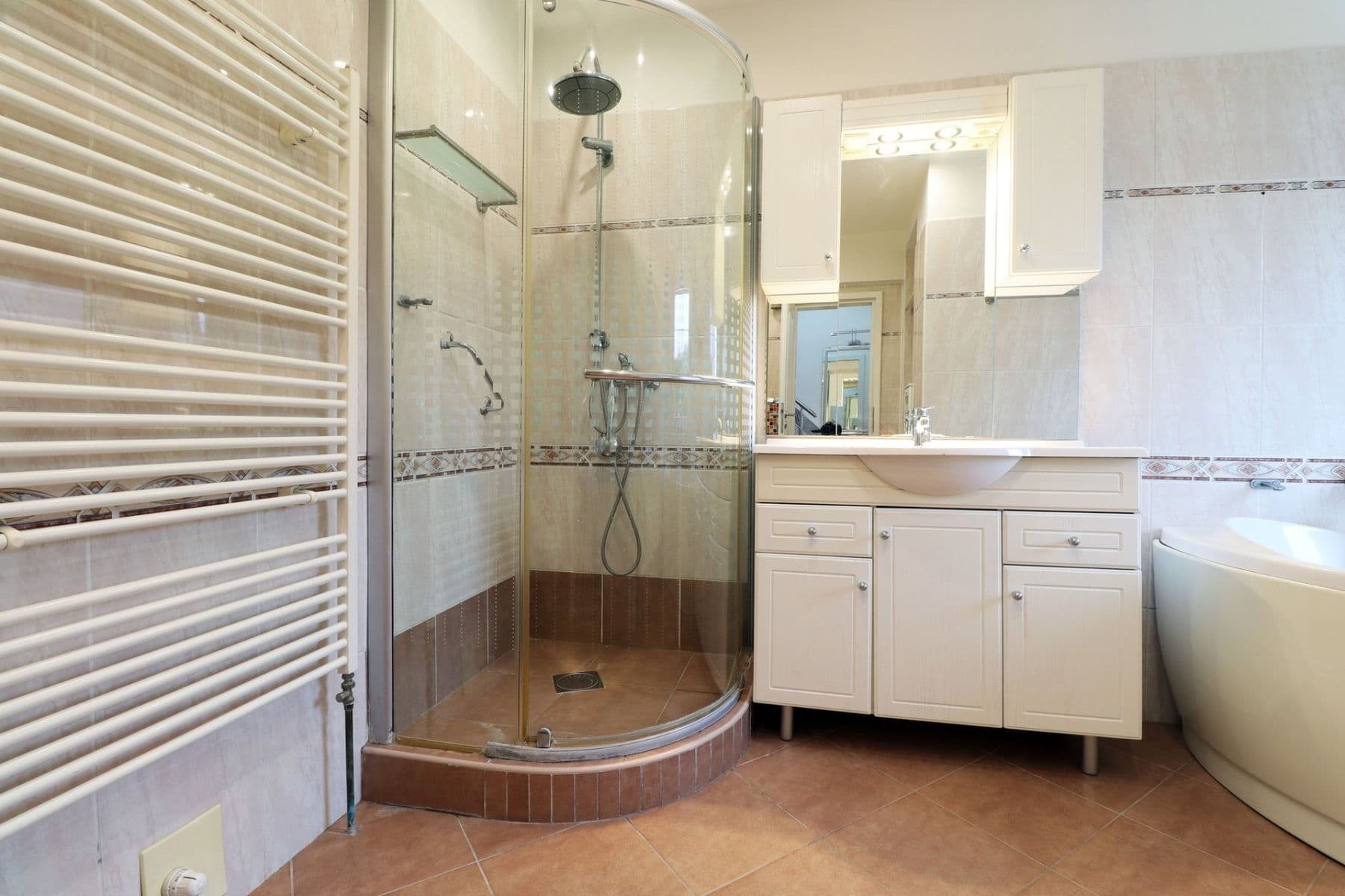 Prenájom bytu 3-izbový 91 m², M. Majerové, Kladno, Středočeský kraj Prenájom bytu 3-izbový 91 m², M. Majerové, Kladno, Středočeský kraj