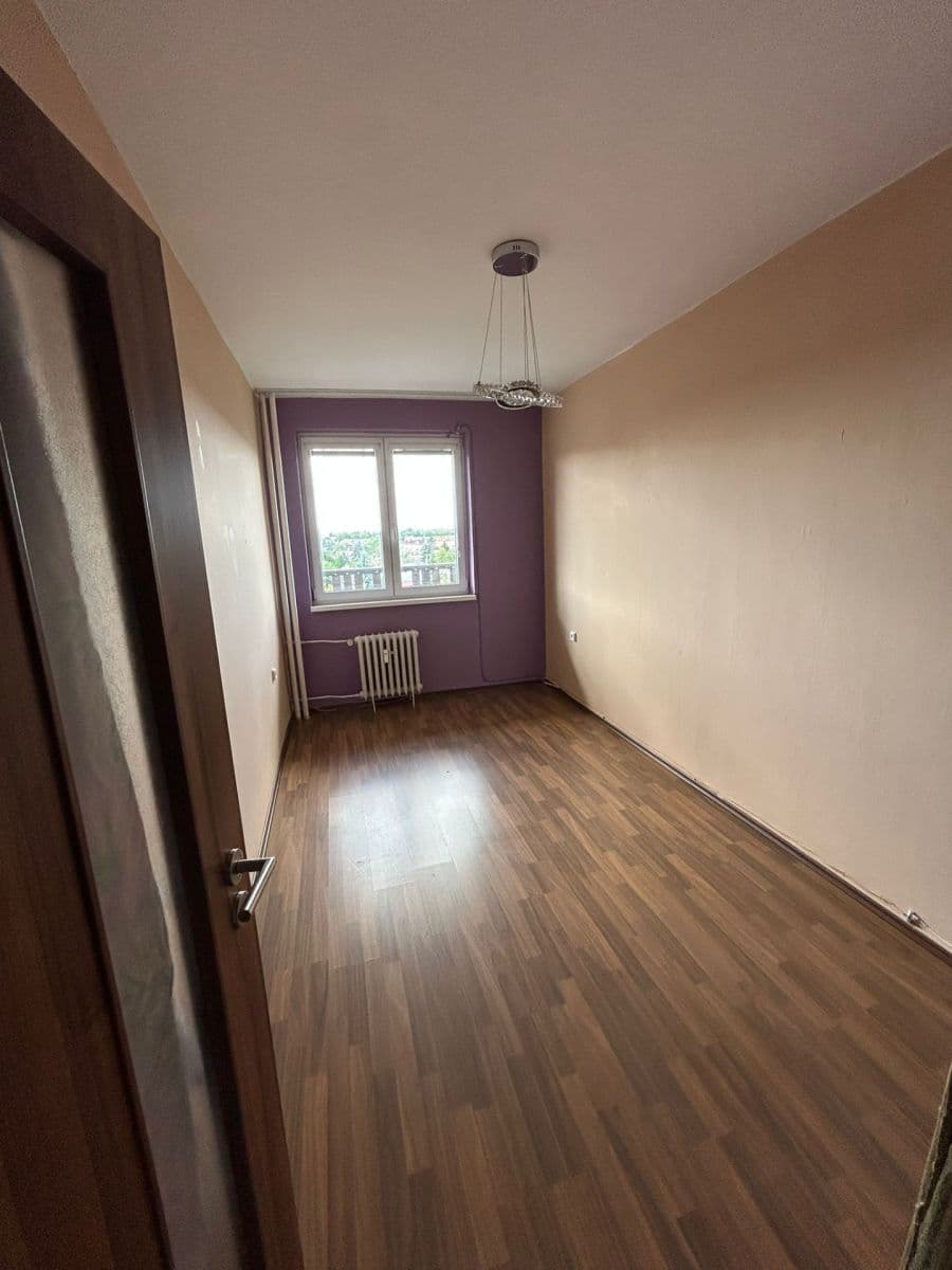 Predaj bytu 3-izbový 82 m², Na Drážce, Pardubice, Pardubický kraj Predaj bytu 3-izbový 82 m², Na Drážce, Pardubice, Pardubický kraj