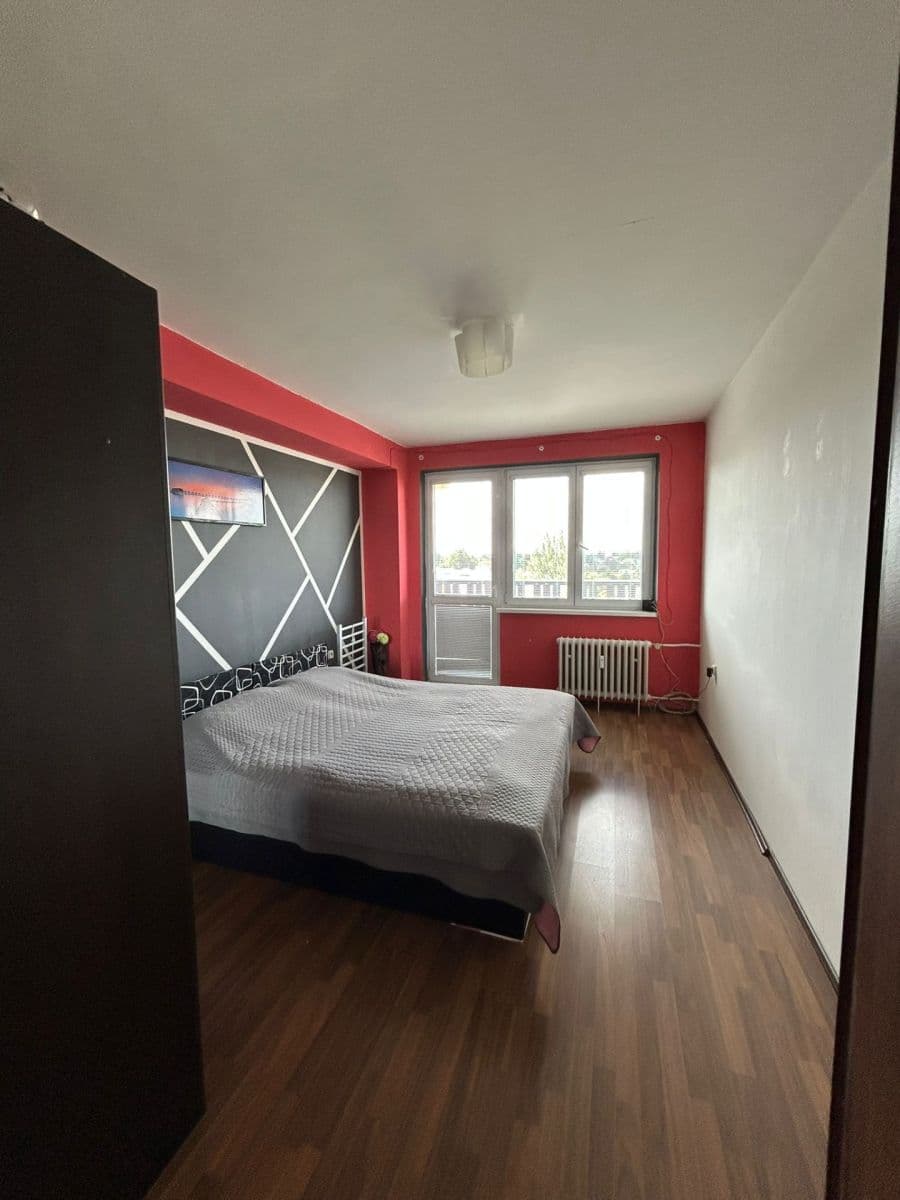 Predaj bytu 3-izbový 82 m², Na Drážce, Pardubice, Pardubický kraj Predaj bytu 3-izbový 82 m², Na Drážce, Pardubice, Pardubický kraj