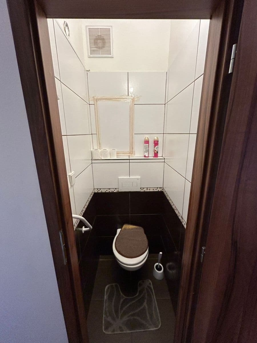 Predaj bytu 3-izbový 82 m², Na Drážce, Pardubice, Pardubický kraj Predaj bytu 3-izbový 82 m², Na Drážce, Pardubice, Pardubický kraj