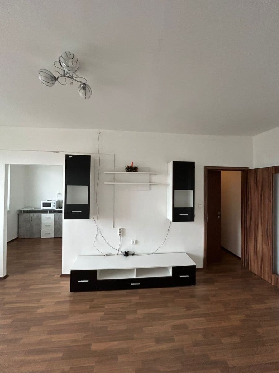 Predaj bytu 3-izbový 82 m², Na Drážce, Pardubice, Pardubický kraj Predaj bytu 3-izbový 82 m², Na Drážce, Pardubice, Pardubický kraj