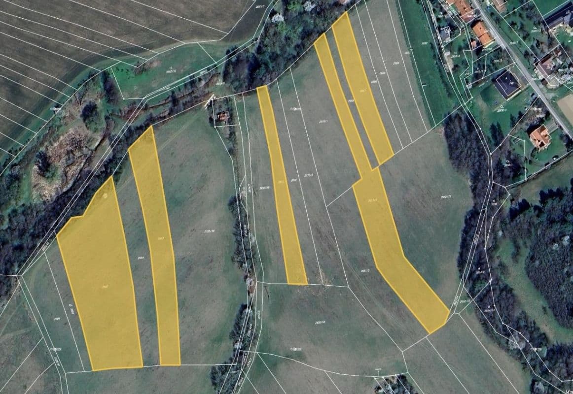 Predaj pozemku 29.146 m², Roštín, Zlínský kraj Predaj pozemku 29.146 m², Roštín, Zlínský kraj