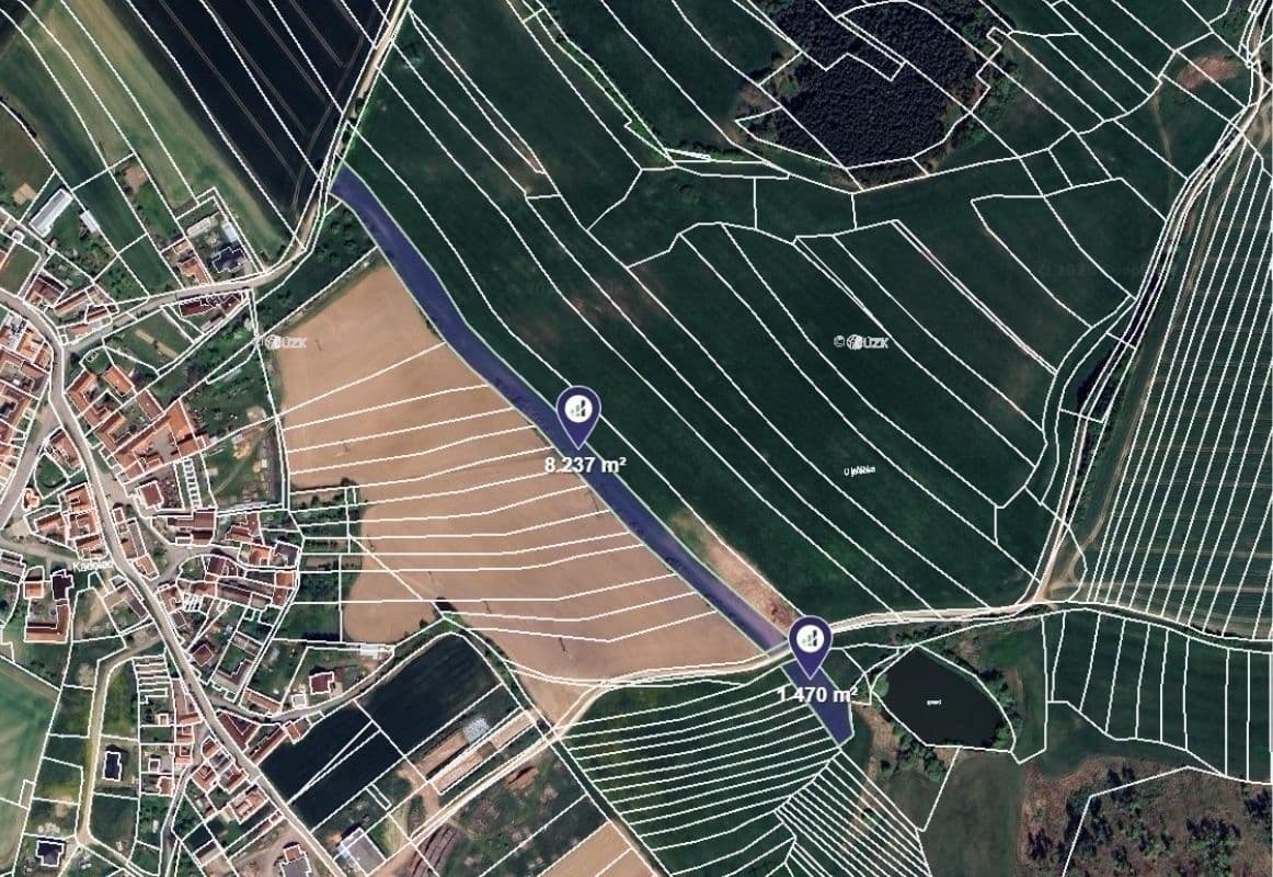 Predaj pozemku 9.707 m², Kadolec, Kraj Vysočina Predaj pozemku 9.707 m², Kadolec, Kraj Vysočina