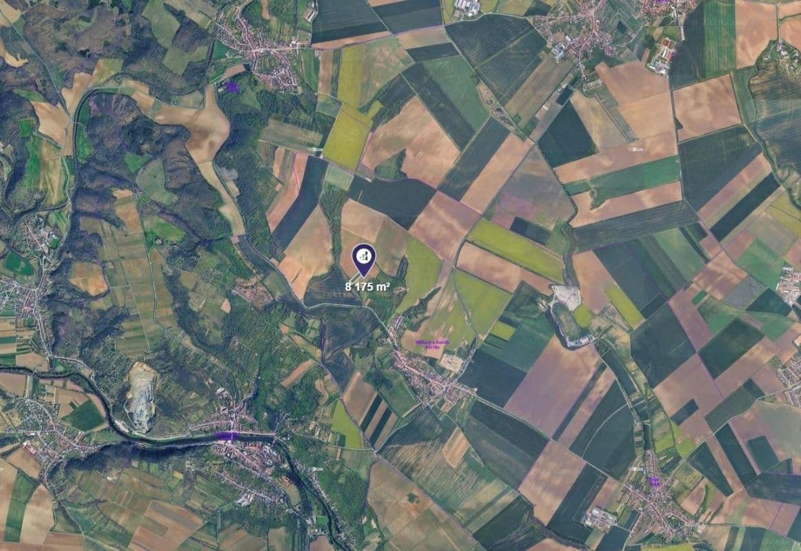 Predaj pozemku 8.175 m², Mělčany, Jihomoravský kraj Predaj pozemku 8.175 m², Mělčany, Jihomoravský kraj