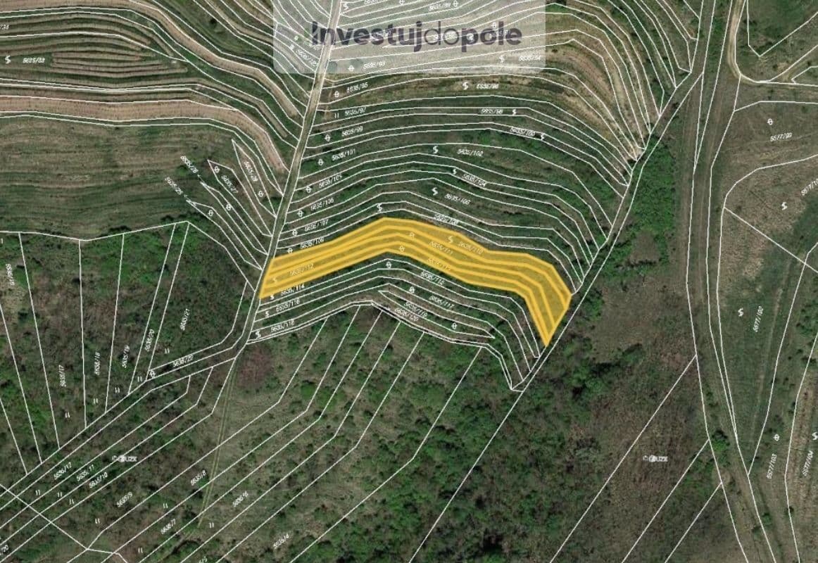 Predaj pozemku 1.606 m², Hustopeče, Jihomoravský kraj Predaj pozemku 1.606 m², Hustopeče, Jihomoravský kraj