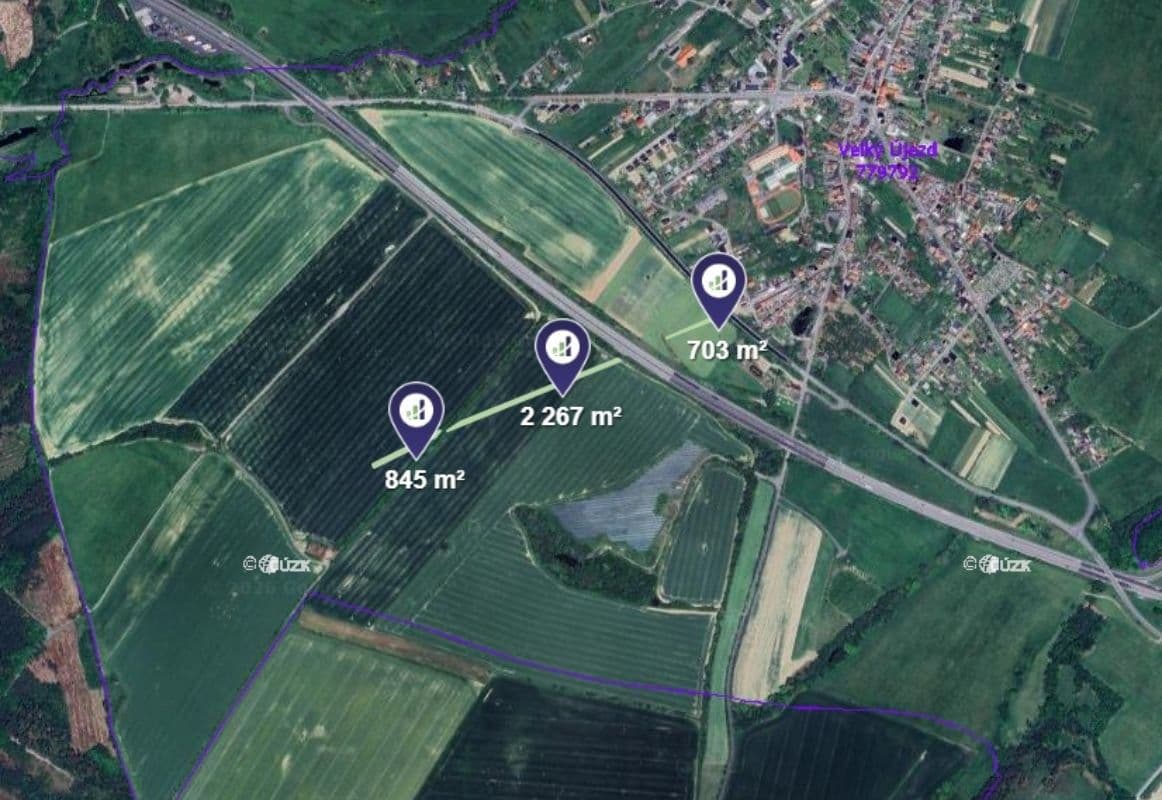 Predaj pozemku 3.815 m², Velký Újezd, Olomoucký kraj Predaj pozemku 3.815 m², Velký Újezd, Olomoucký kraj