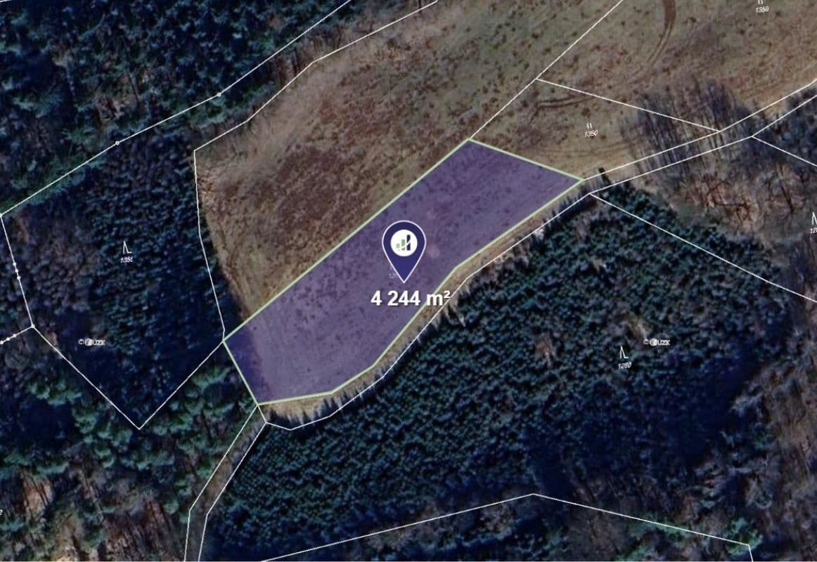 Predaj pozemku 4.244 m², Úbislavice, Královéhradecký kraj Predaj pozemku 4.244 m², Úbislavice, Královéhradecký kraj