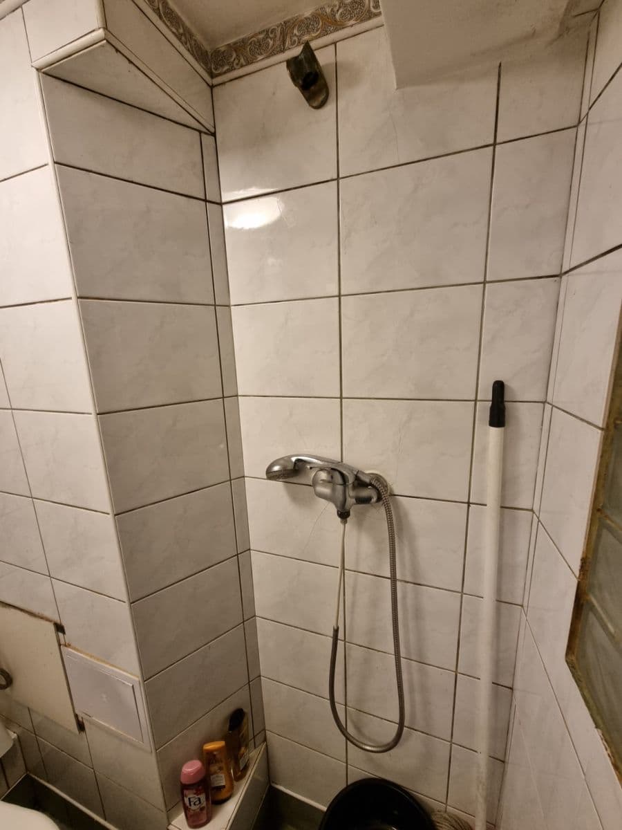 Prenájom bytu Garsoniéra 18 m², Na Hrázi, Praha, Praha Prenájom bytu Garsoniéra 18 m², Na Hrázi, Praha, Praha