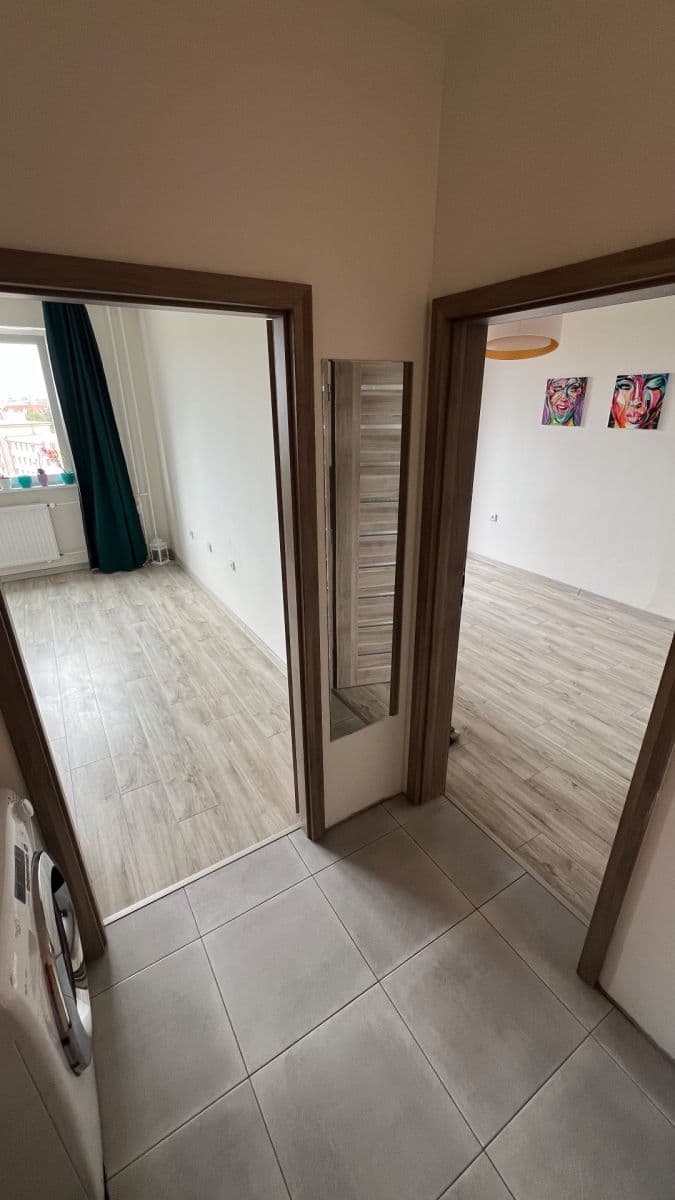 Prenájom bytu 2-izbový 48 m², Průběžná, Praha, Praha Prenájom bytu 2-izbový 48 m², Průběžná, Praha, Praha