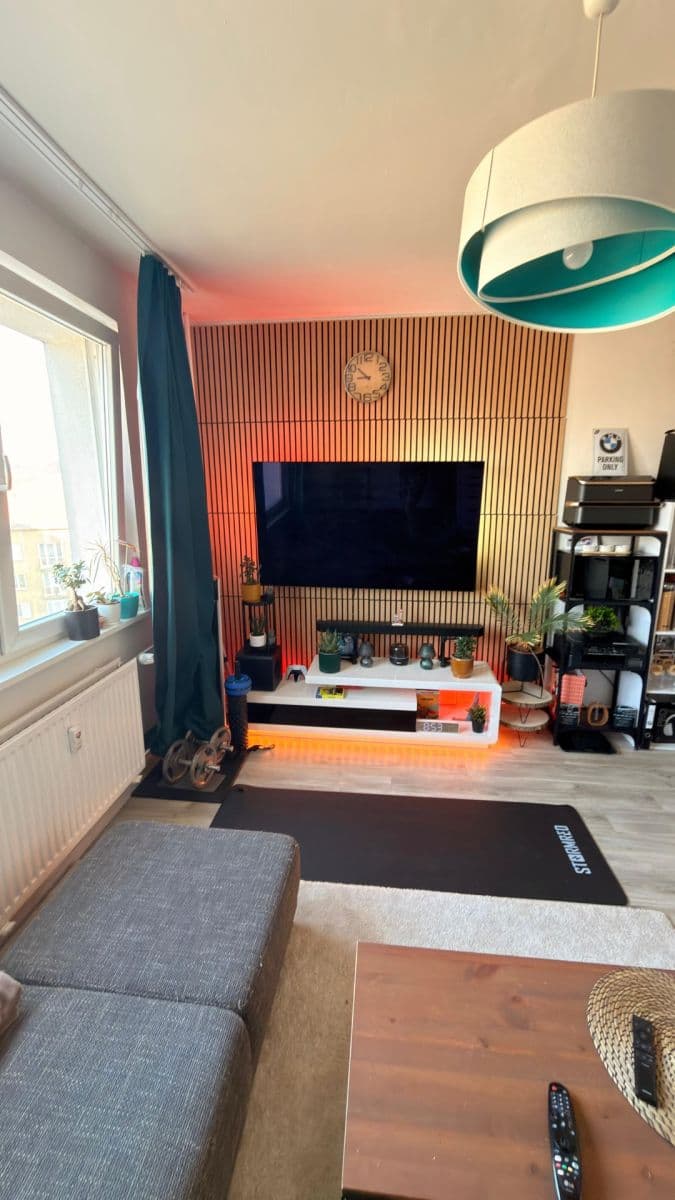 Prenájom bytu 2-izbový 48 m², Průběžná, Praha, Praha Prenájom bytu 2-izbový 48 m², Průběžná, Praha, Praha