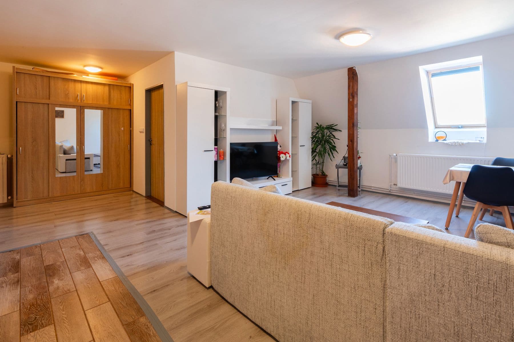 Predaj domu 297 m², pozemek 399 m², Pivovarská, Hostomice, Středočeský kraj Predaj domu 297 m², pozemek 399 m², Pivovarská, Hostomice, Středočeský kraj