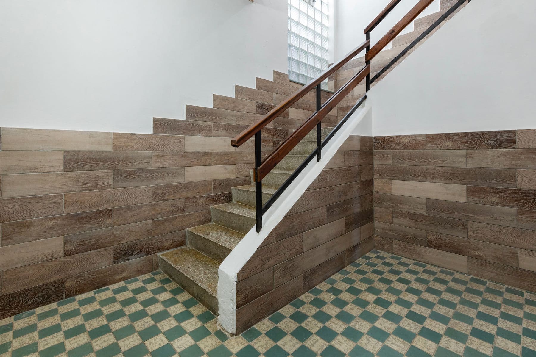 Predaj domu 297 m², pozemek 399 m², Pivovarská, Hostomice, Středočeský kraj Predaj domu 297 m², pozemek 399 m², Pivovarská, Hostomice, Středočeský kraj