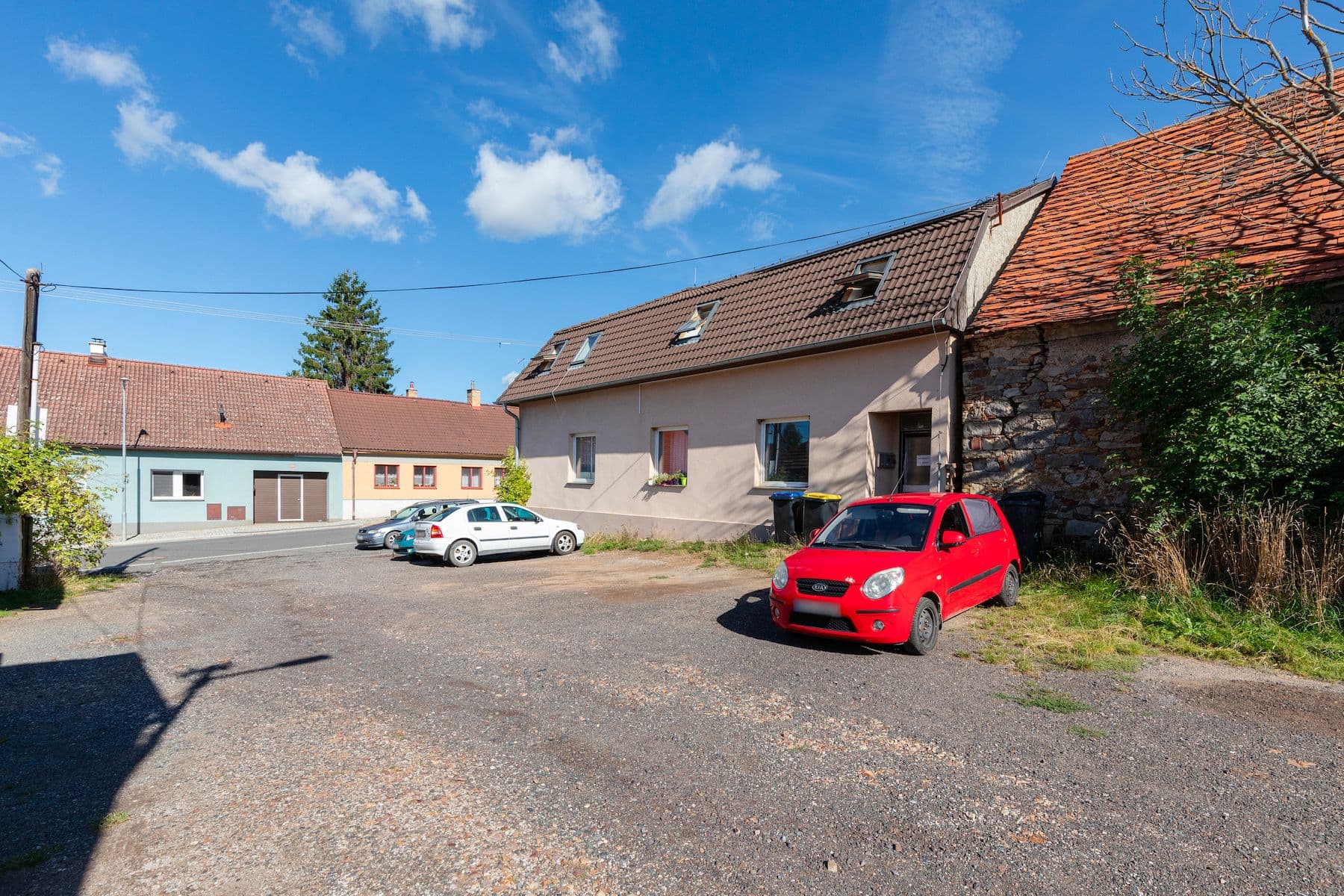 Predaj domu 297 m², pozemek 399 m², Pivovarská, Hostomice, Středočeský kraj Predaj domu 297 m², pozemek 399 m², Pivovarská, Hostomice, Středočeský kraj