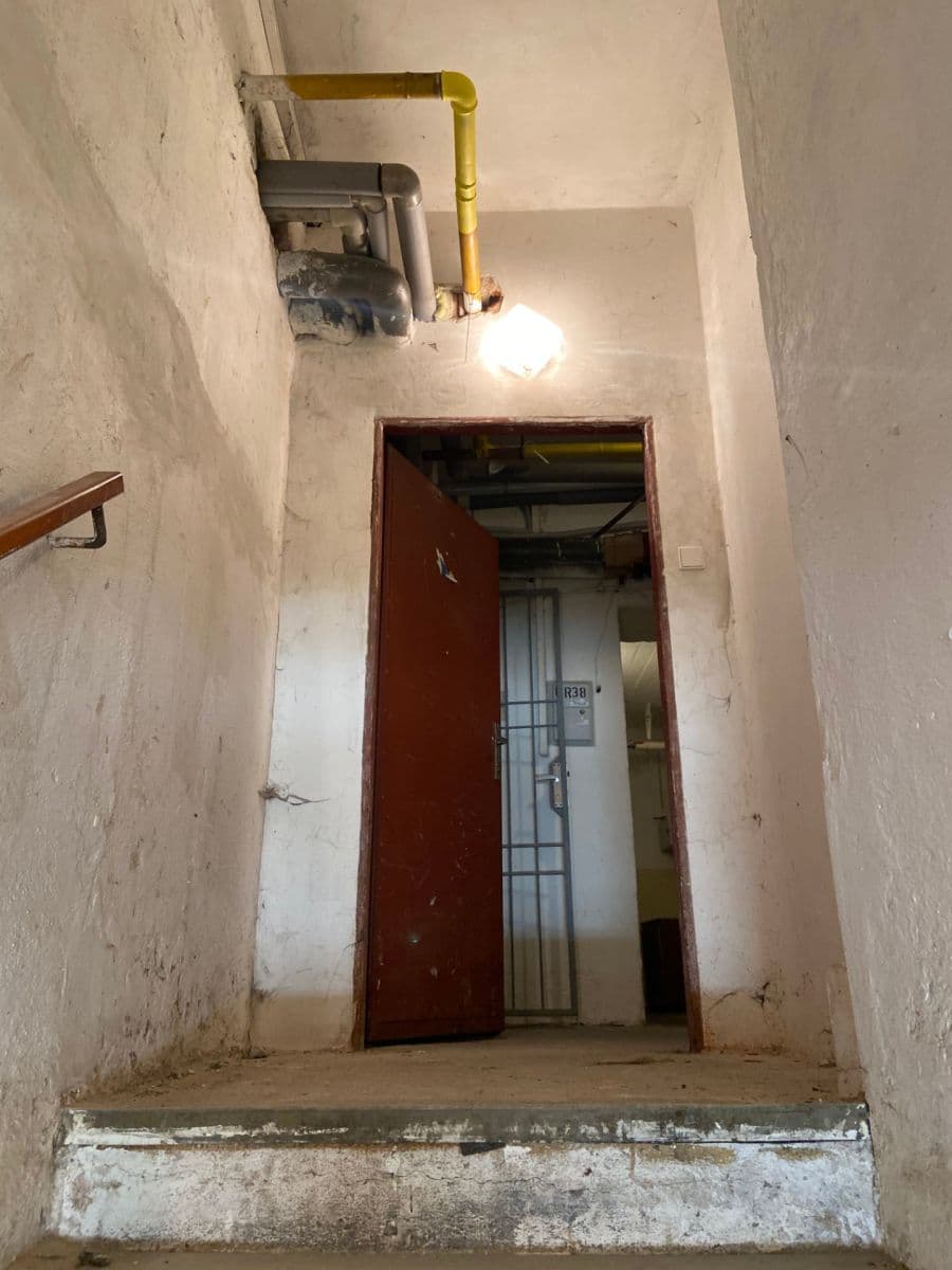 Prenájom nebytového priestoru 170 m², K Vodojemu, Praha, Praha Prenájom nebytového priestoru 170 m², K Vodojemu, Praha, Praha