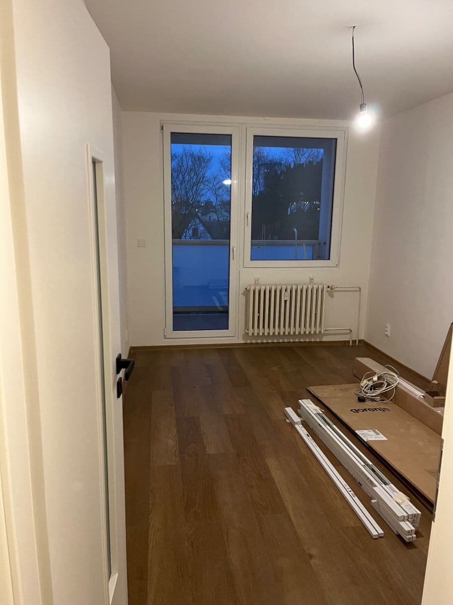 Prenájom bytu 3-izbový 70 m², Toušeňská, Praha, Praha Prenájom bytu 3-izbový 70 m², Toušeňská, Praha, Praha