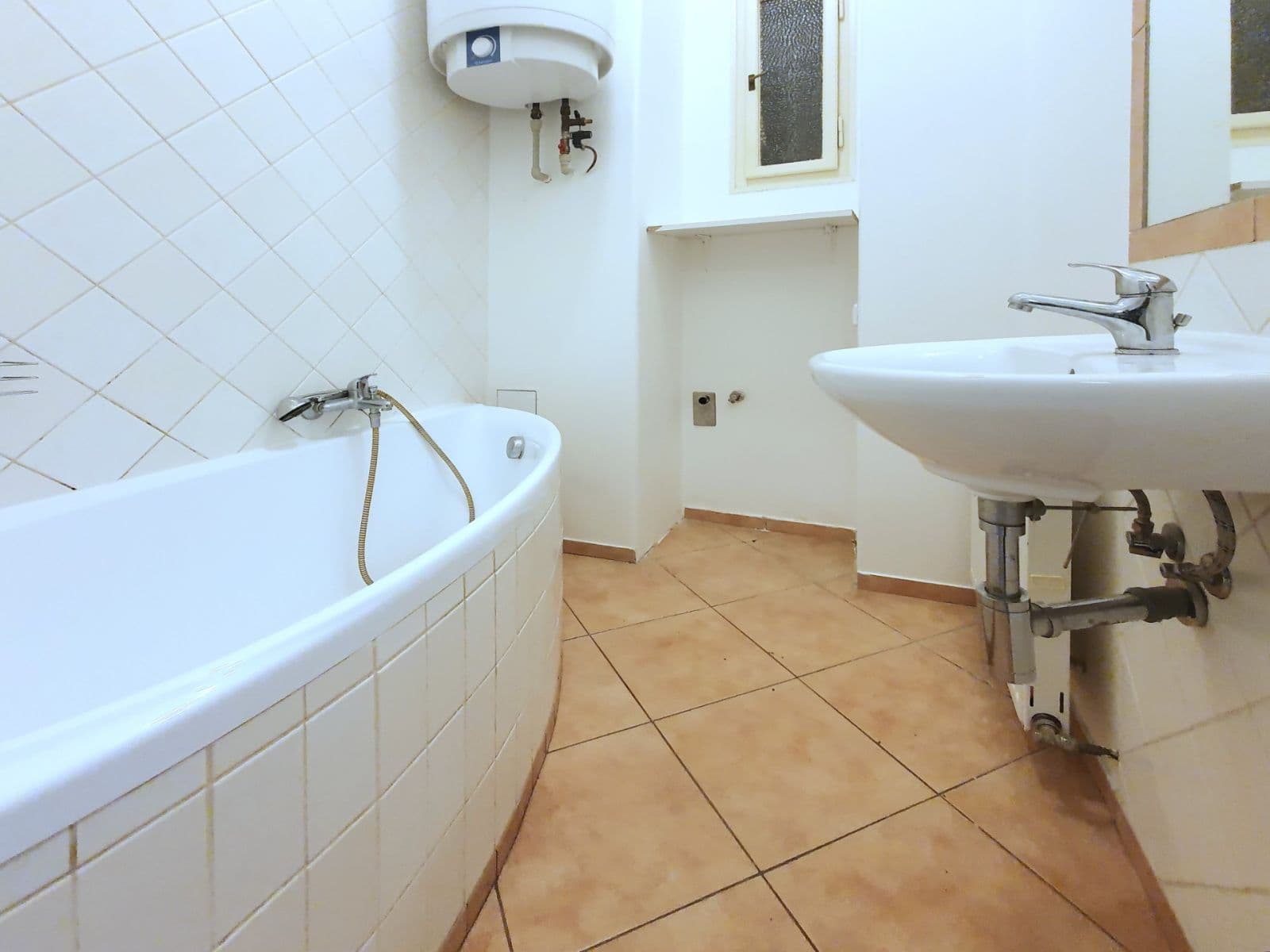 Prenájom bytu 2-izbový 48 m², Malešická, Praha, Praha Prenájom bytu 2-izbový 48 m², Malešická, Praha, Praha