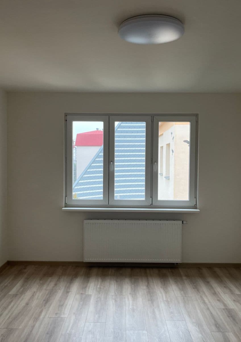 Prenájom bytu 2-izbový 66 m², Krupská, Praha, Praha Prenájom bytu 2-izbový 66 m², Krupská, Praha, Praha