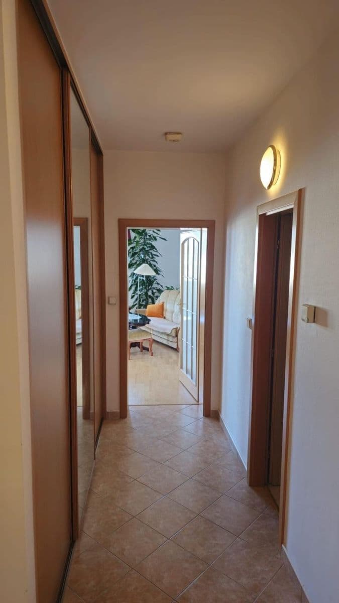 Predaj bytu 3-izbový 110 m², Balbínova, Olomouc, Olomoucký kraj Predaj bytu 3-izbový 110 m², Balbínova, Olomouc, Olomoucký kraj