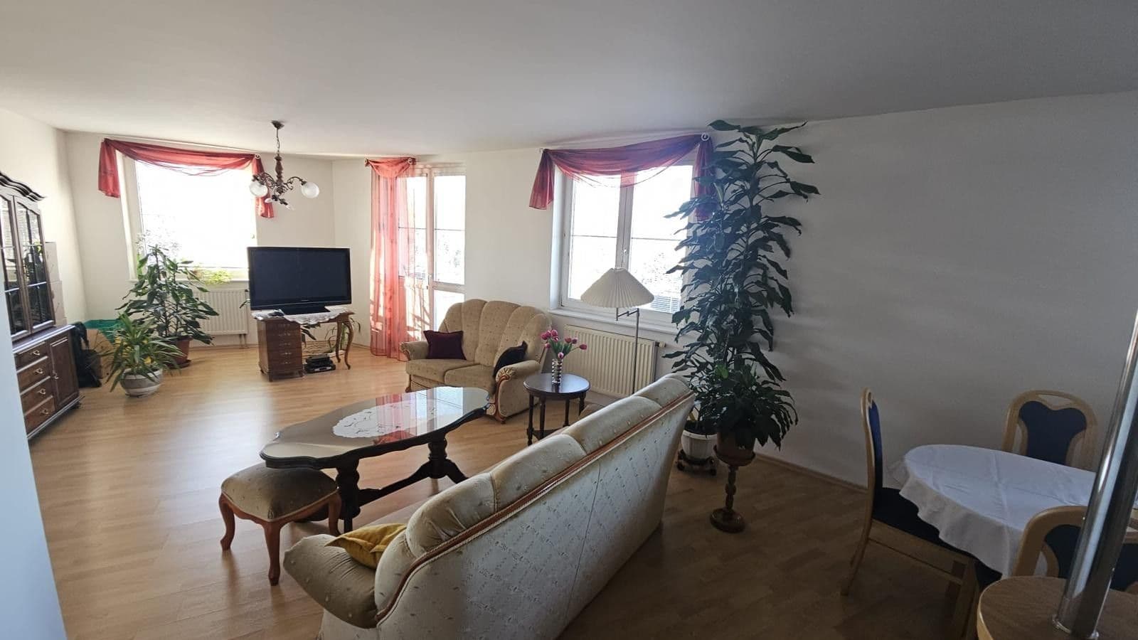 Predaj bytu 3-izbový 110 m², Balbínova, Olomouc, Olomoucký kraj Predaj bytu 3-izbový 110 m², Balbínova, Olomouc, Olomoucký kraj