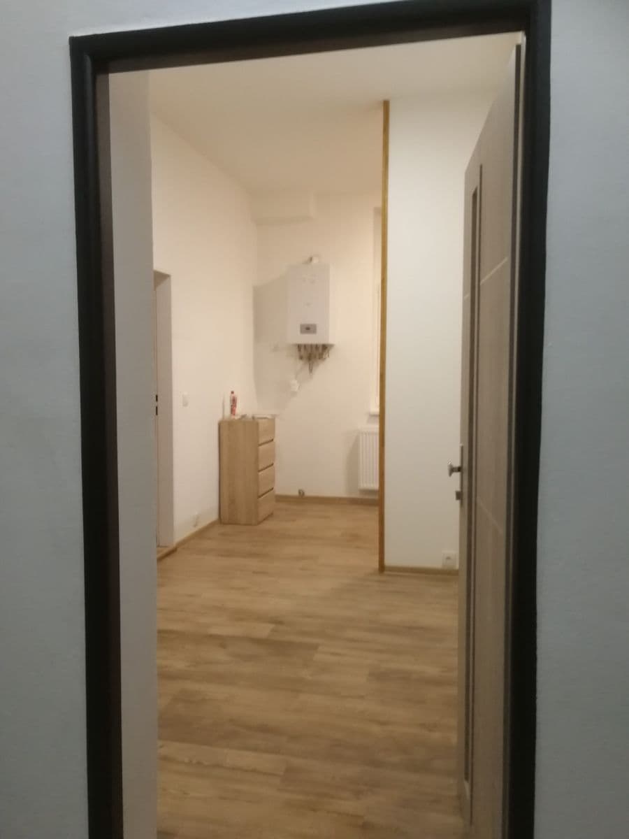 Prenájom bytu 1-izbový 39 m², Pražská, Kolín, Středočeský kraj Prenájom bytu 1-izbový 39 m², Pražská, Kolín, Středočeský kraj
