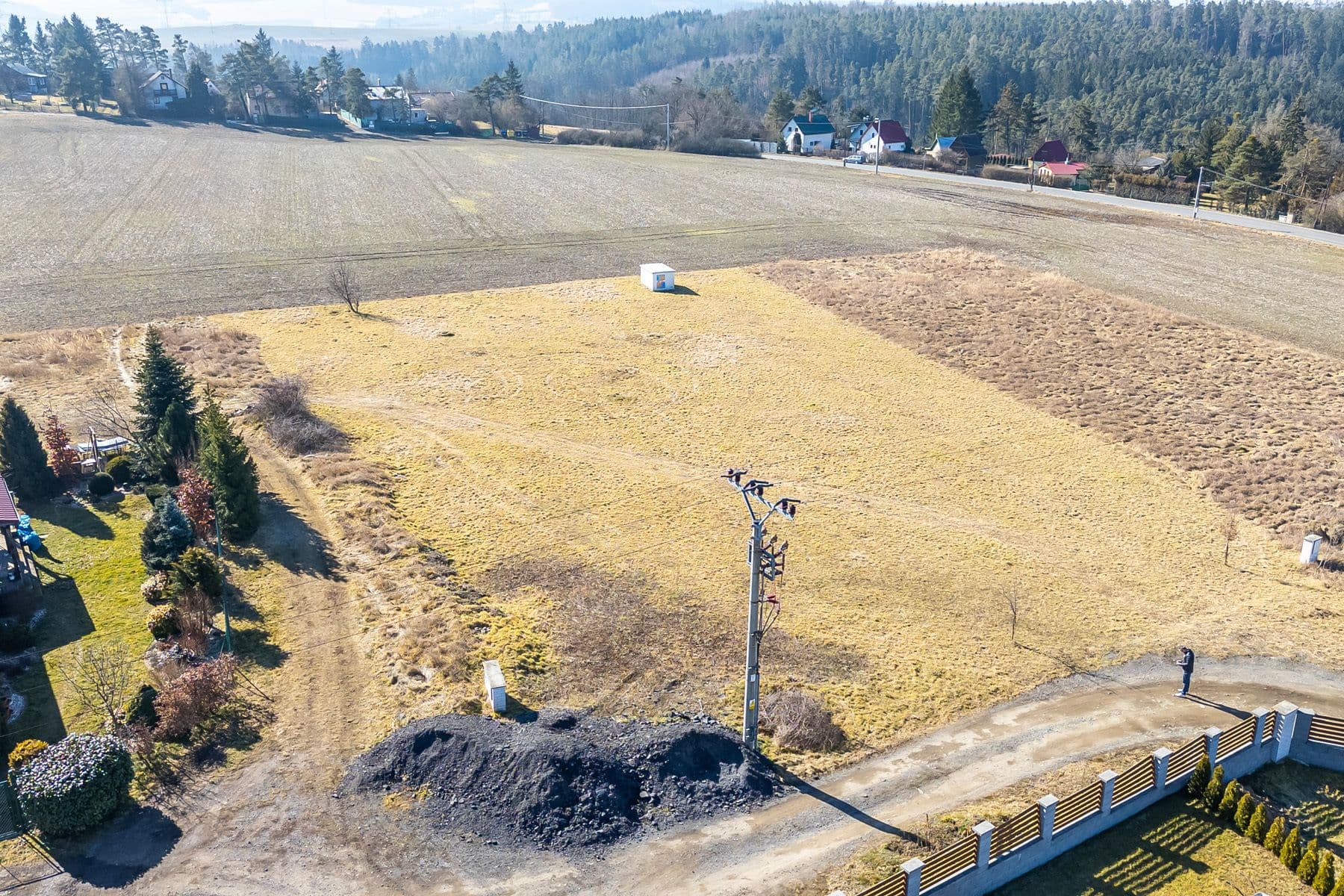 Predaj pozemku 2.412 m², Malá Hraštice, Středočeský kraj Predaj pozemku 2.412 m², Malá Hraštice, Středočeský kraj