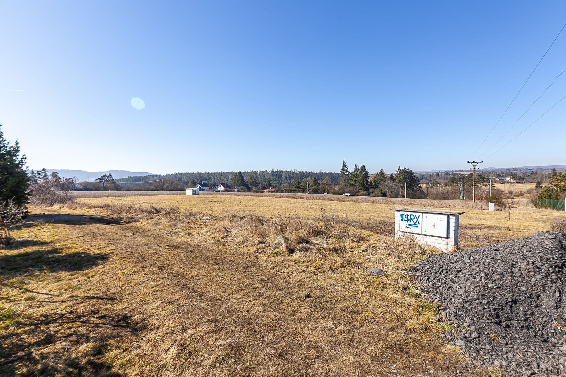 Predaj pozemku 2.412 m², Malá Hraštice, Středočeský kraj Predaj pozemku 2.412 m², Malá Hraštice, Středočeský kraj