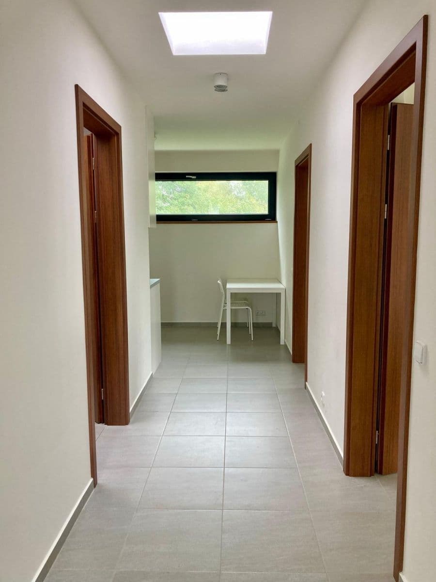 Prenájom bytu 2-izbový 60 m², Kytín, Středočeský kraj Prenájom bytu 2-izbový 60 m², Kytín, Středočeský kraj