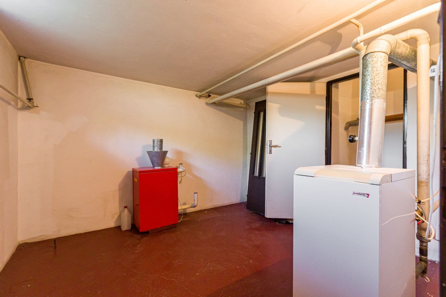 Predaj domu 300 m², pozemek 839 m², Ľ. Štúra, Veľké Kostoľany, Trnavský kraj Predaj domu 300 m², pozemek 839 m², Ľ. Štúra, Veľké Kostoľany, Trnavský kraj