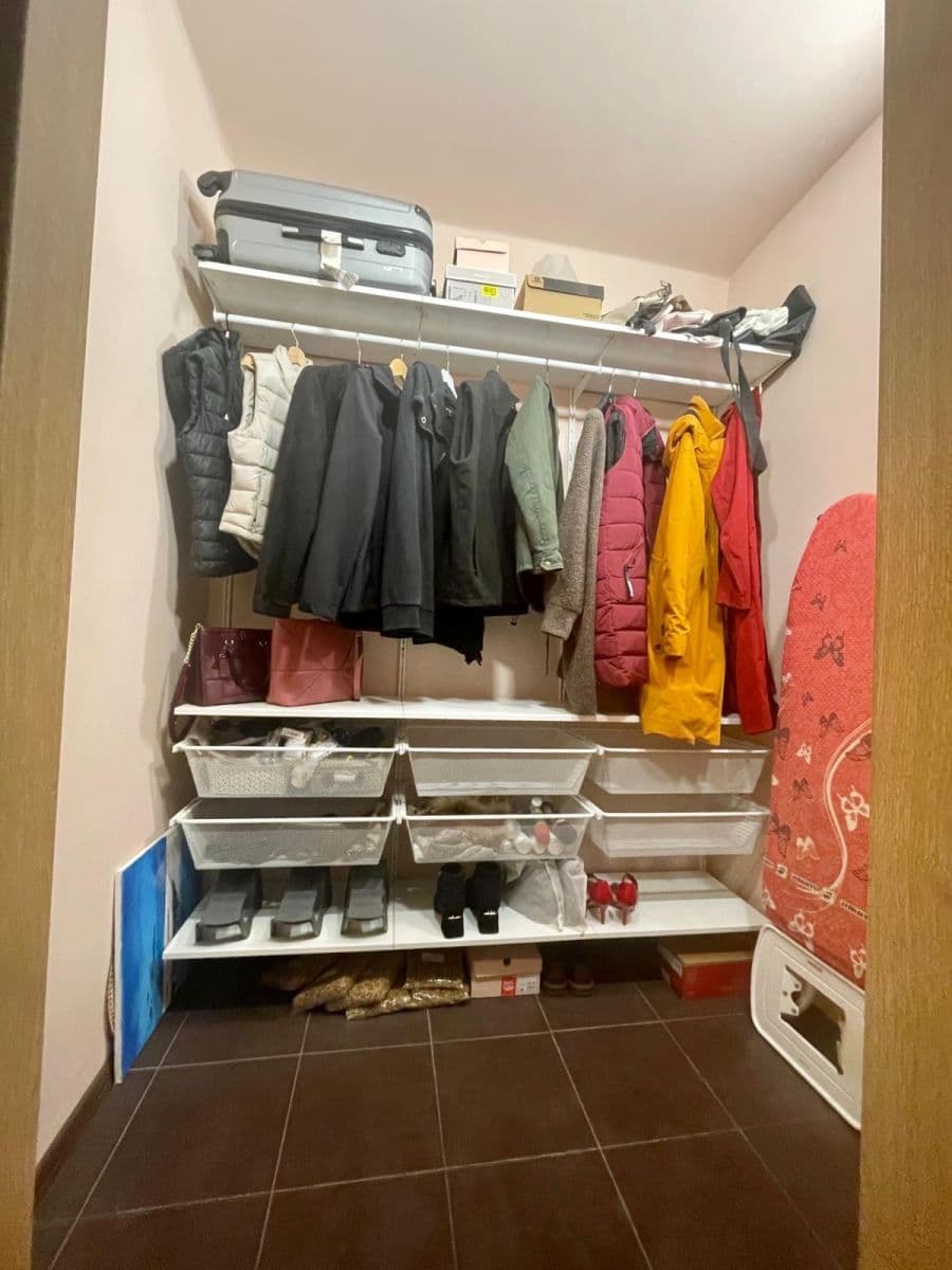 Predaj bytu 3-izbový 76 m², Hvozd, Středočeský kraj Predaj bytu 3-izbový 76 m², Hvozd, Středočeský kraj