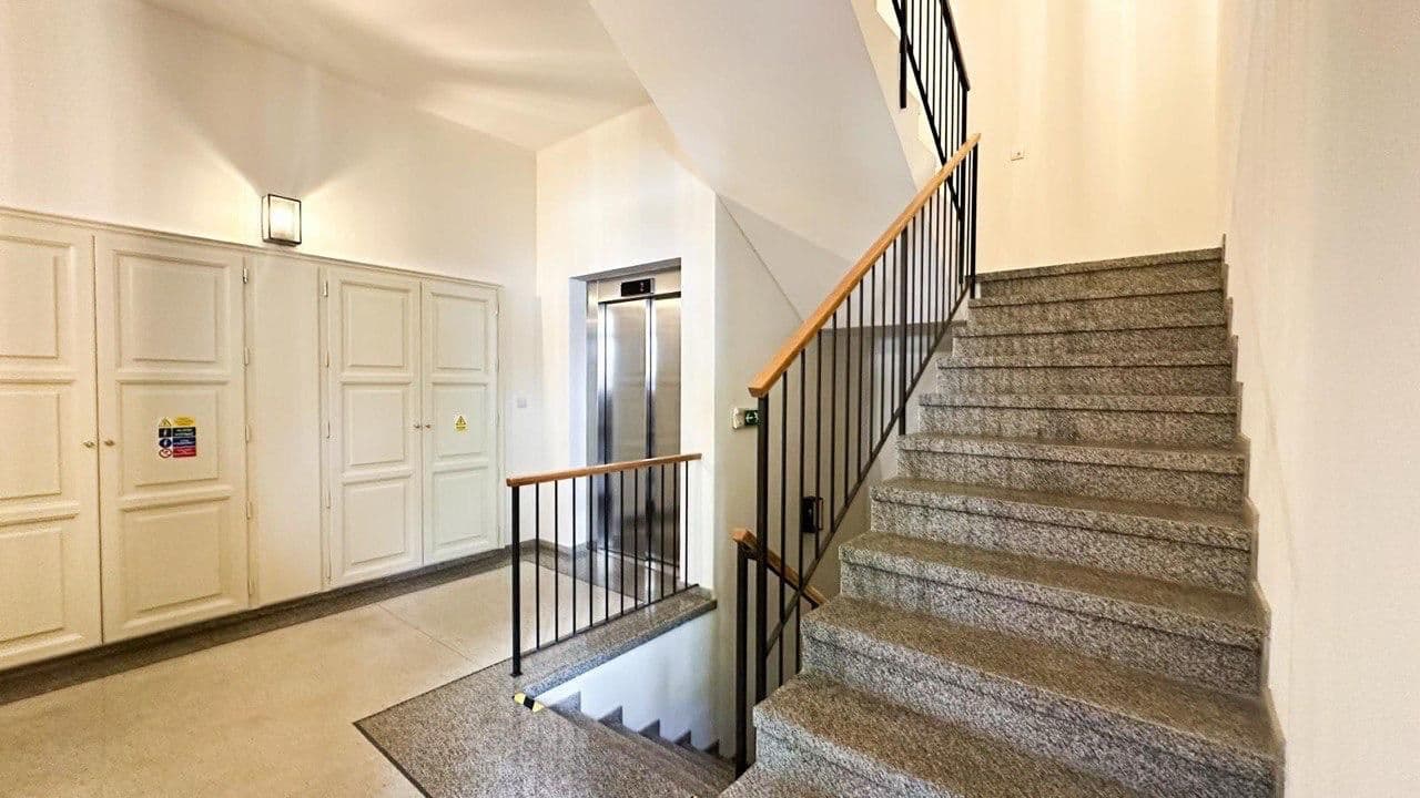 Predaj bytu 3-izbový 85 m², Petrská, Praha, Praha Predaj bytu 3-izbový 85 m², Petrská, Praha, Praha