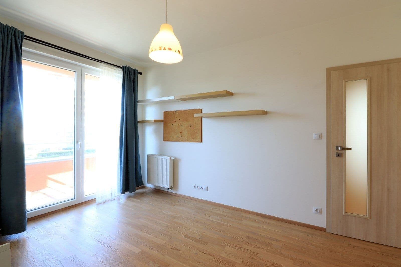 Prenájom bytu 4-izbový 110 m², Kadečkové, Praha, Praha Prenájom bytu 4-izbový 110 m², Kadečkové, Praha, Praha