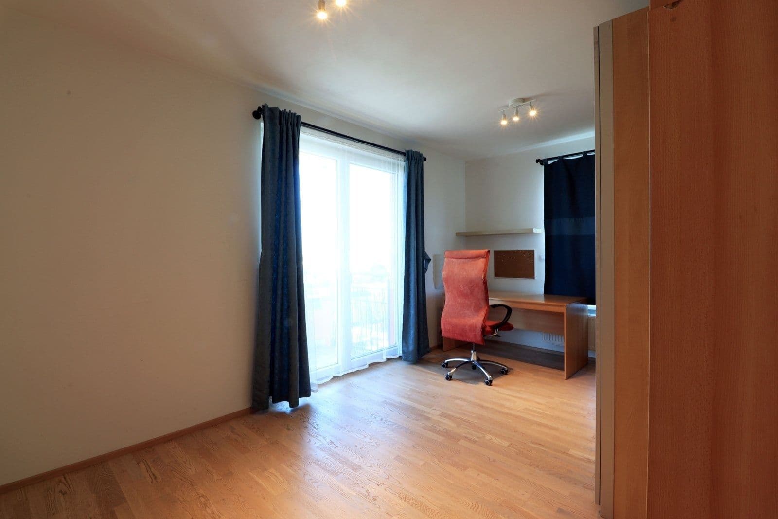 Prenájom bytu 4-izbový 110 m², Kadečkové, Praha, Praha Prenájom bytu 4-izbový 110 m², Kadečkové, Praha, Praha