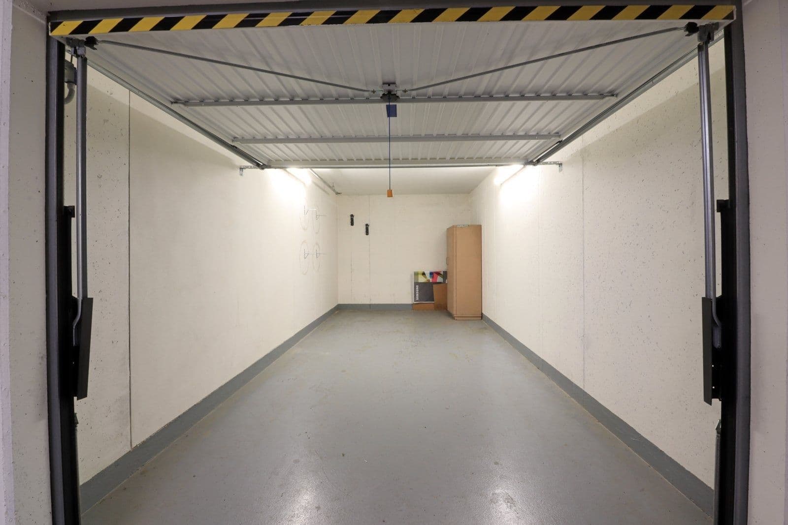 Prenájom bytu 4-izbový 110 m², Kadečkové, Praha, Praha Prenájom bytu 4-izbový 110 m², Kadečkové, Praha, Praha