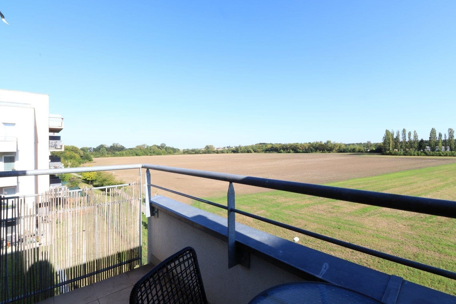 Prenájom bytu 4-izbový 110 m², Kadečkové, Praha, Praha Prenájom bytu 4-izbový 110 m², Kadečkové, Praha, Praha