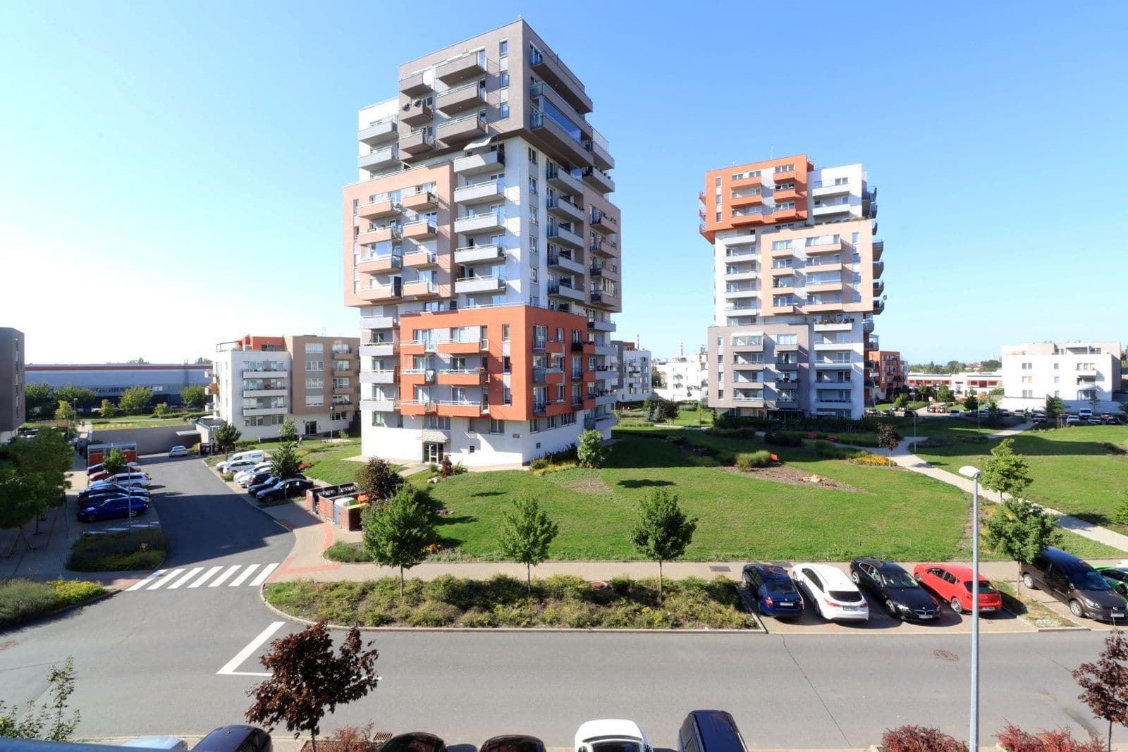 Prenájom bytu 4-izbový 110 m², Kadečkové, Praha, Praha Prenájom bytu 4-izbový 110 m², Kadečkové, Praha, Praha