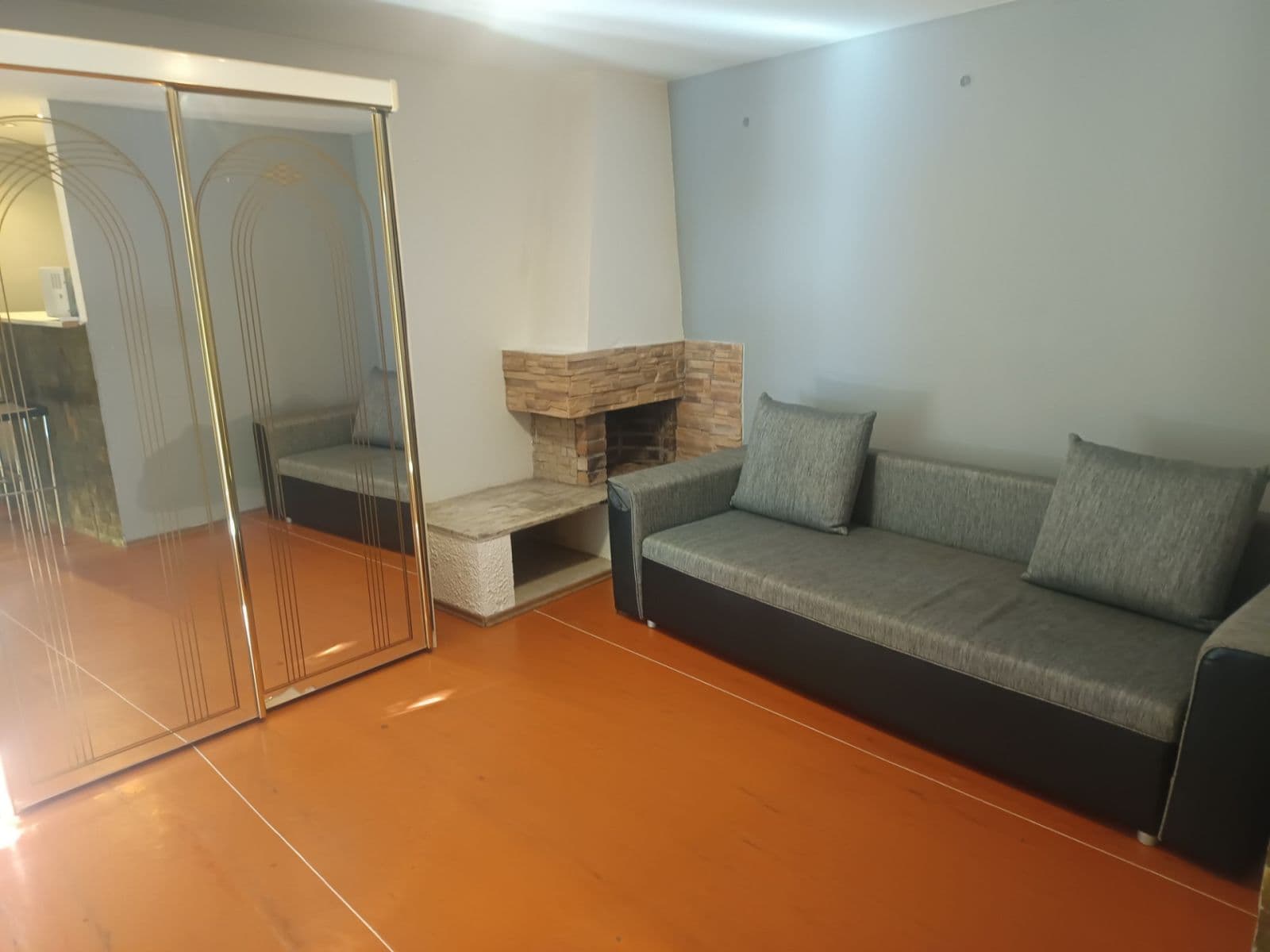 Prenájom bytu 1-izbový 28 m², Káranská, Praha, Praha Prenájom bytu 1-izbový 28 m², Káranská, Praha, Praha