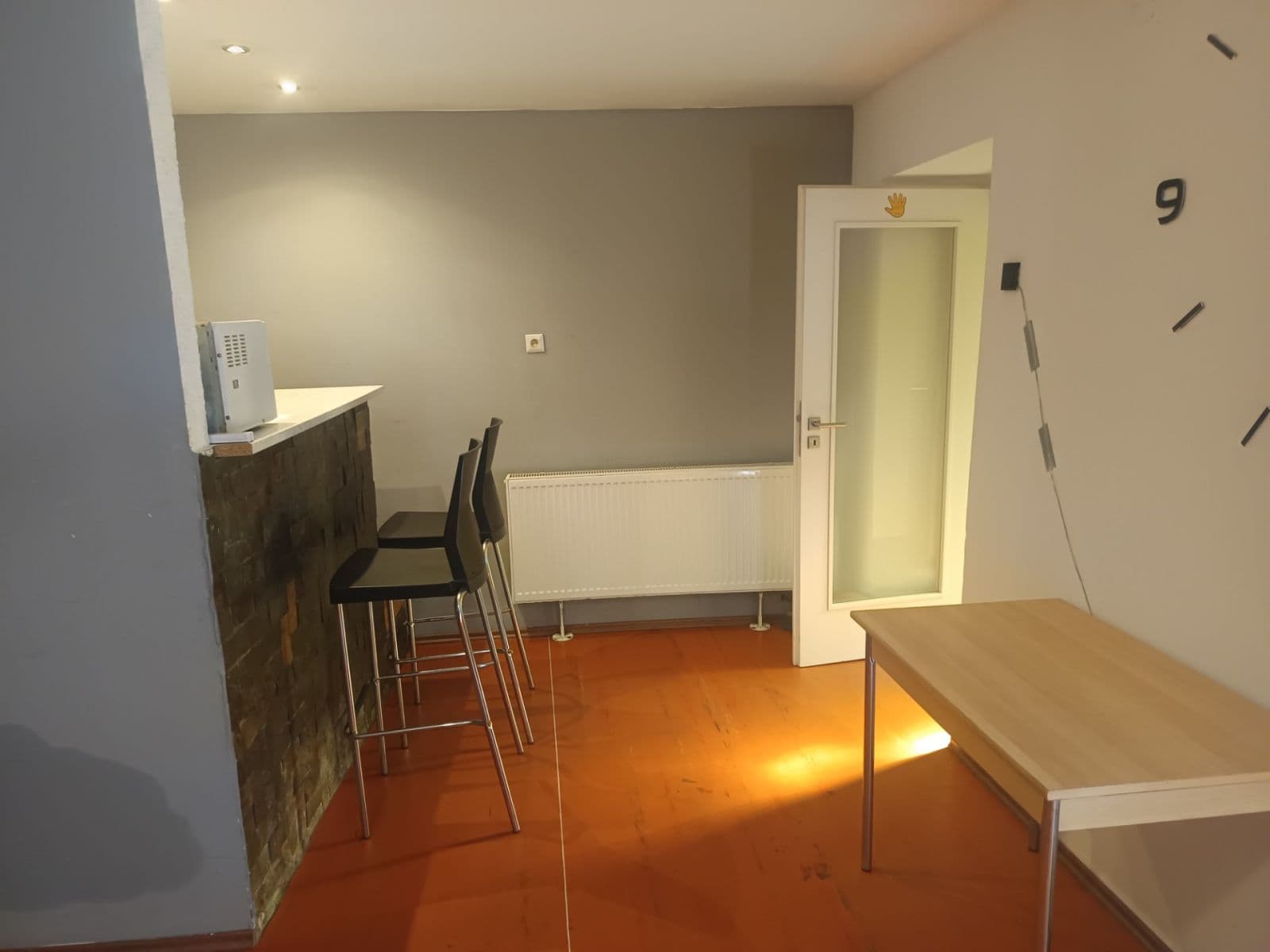 Prenájom bytu 1-izbový 28 m², Káranská, Praha, Praha Prenájom bytu 1-izbový 28 m², Káranská, Praha, Praha