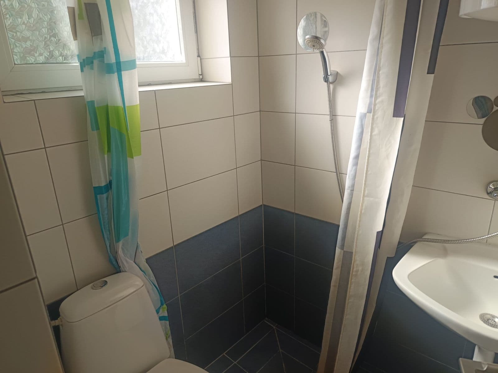 Prenájom bytu 1-izbový 28 m², Káranská, Praha, Praha Prenájom bytu 1-izbový 28 m², Káranská, Praha, Praha