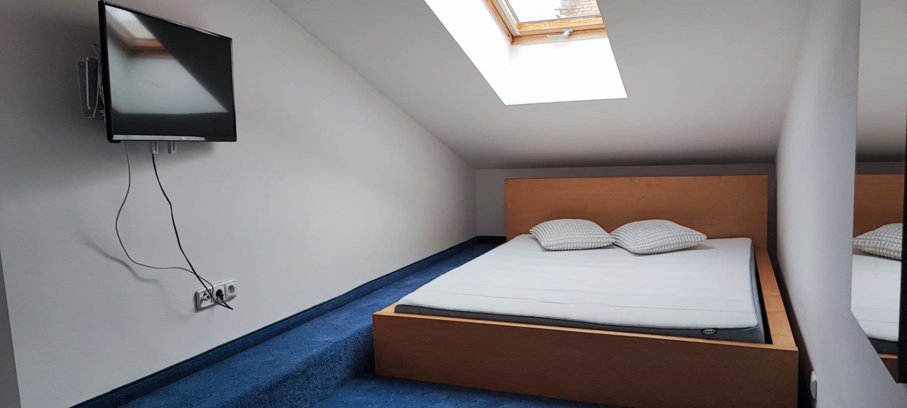 Prenájom bytu 3-izbový 60 m², Rumunská, Praha, Praha Prenájom bytu 3-izbový 60 m², Rumunská, Praha, Praha