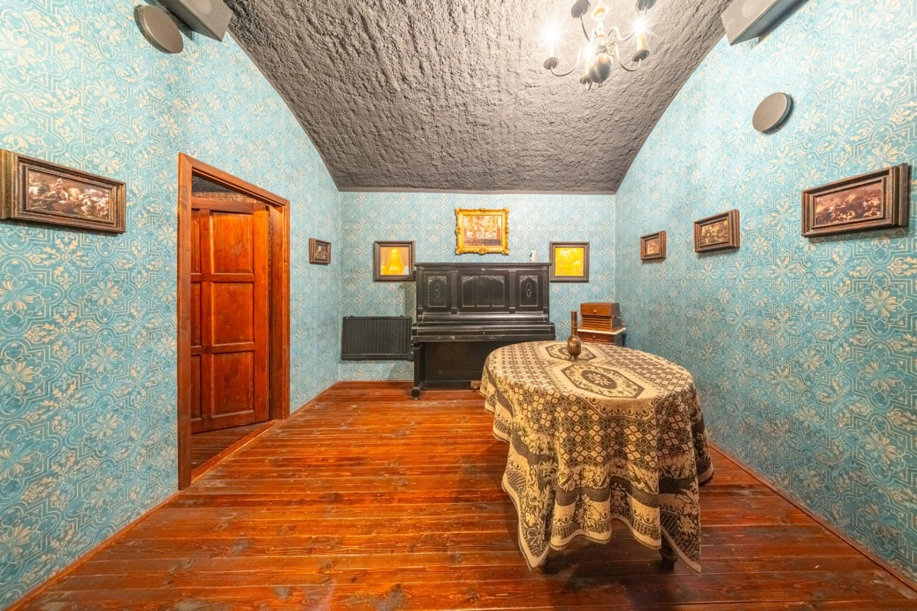 Predaj nebytového priestoru 96 m², Mělnická, Praha, Praha Predaj nebytového priestoru 96 m², Mělnická, Praha, Praha