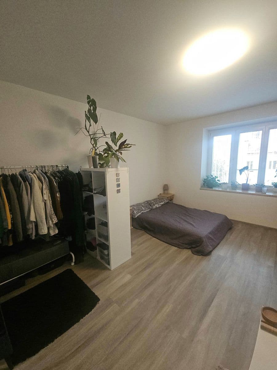 Prenájom bytu 1-izbový 32 m², Pod Závěrkou, Praha, Praha Prenájom bytu 1-izbový 32 m², Pod Závěrkou, Praha, Praha