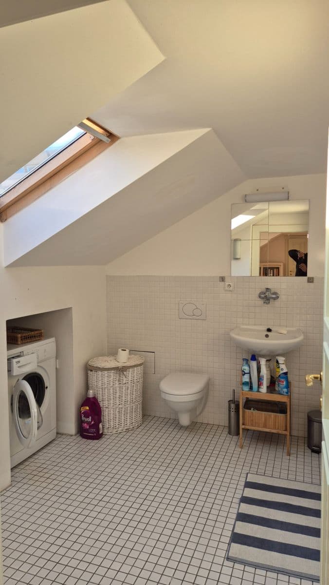 Prenájom bytu 2-izbový 61 m², U Hráze, Praha, Praha Prenájom bytu 2-izbový 61 m², U Hráze, Praha, Praha