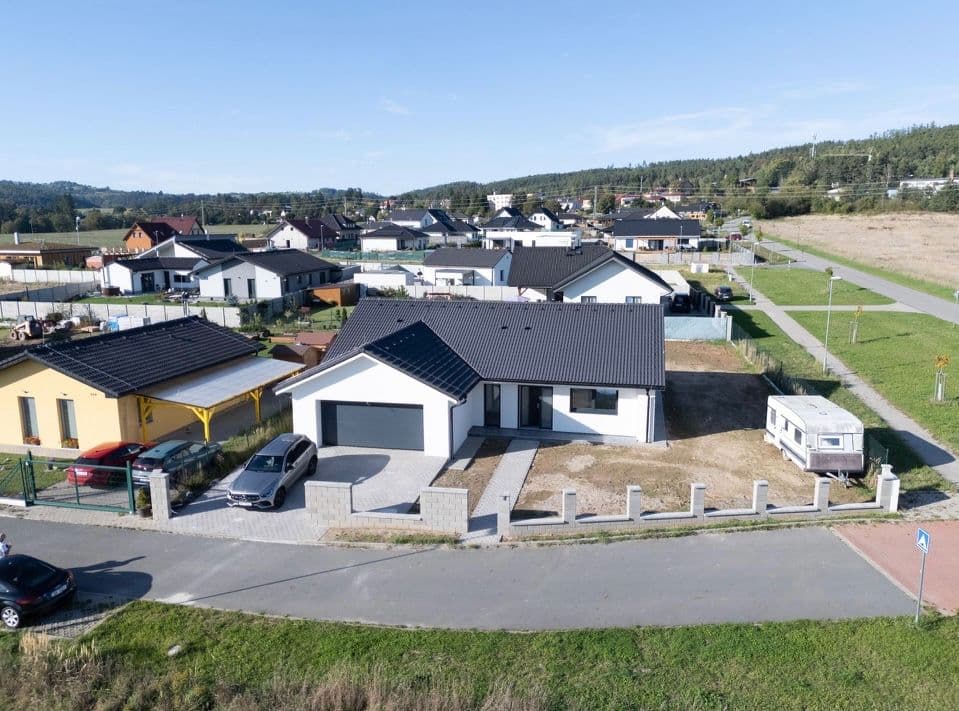 Predaj domu 152 m², pozemek 866 m², Kamenný Přívoz, Středočeský kraj Predaj domu 152 m², pozemek 866 m², Kamenný Přívoz, Středočeský kraj