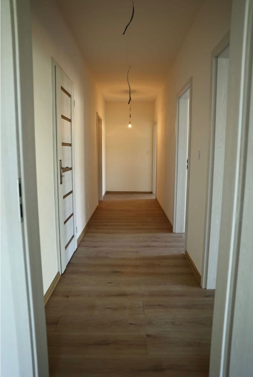 Predaj domu 152 m², pozemek 866 m², Kamenný Přívoz, Středočeský kraj Predaj domu 152 m², pozemek 866 m², Kamenný Přívoz, Středočeský kraj