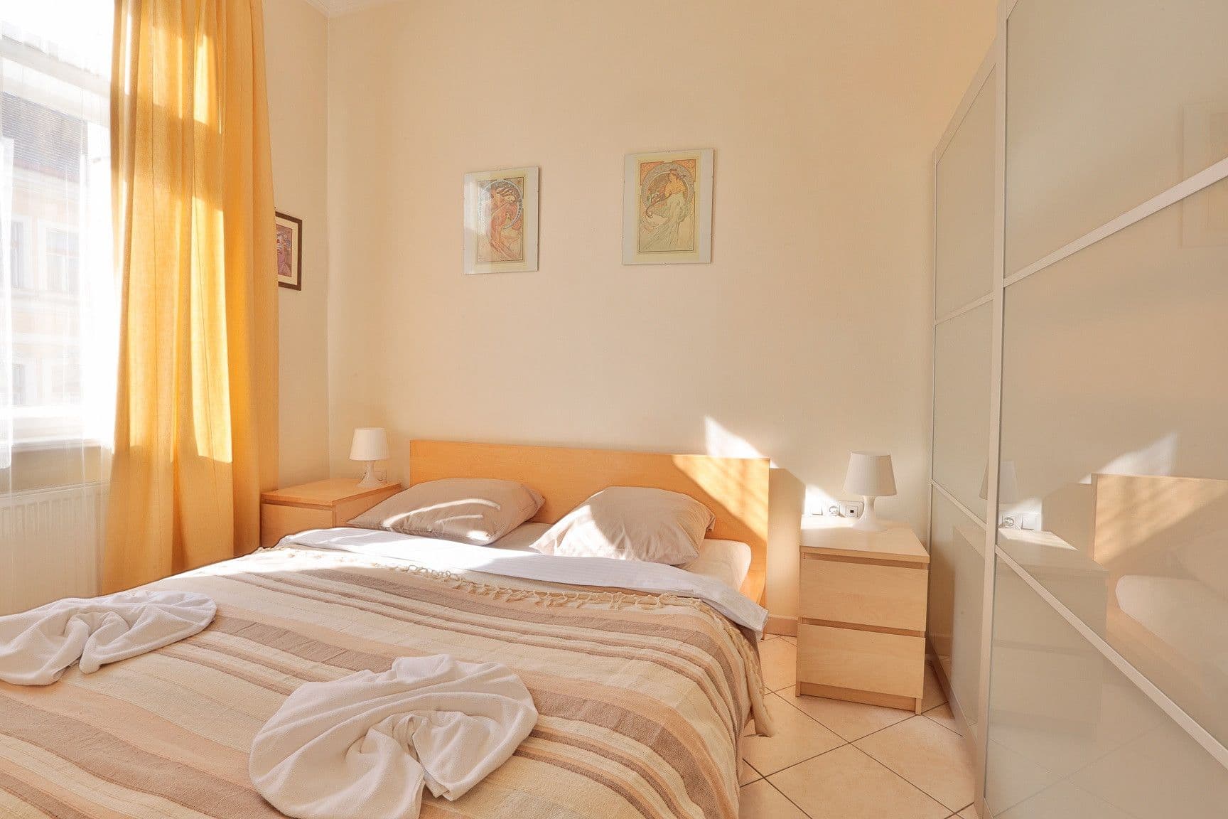 Prenájom bytu 43 m², Tyršova, Praha, Praha Prenájom bytu 43 m², Tyršova, Praha, Praha