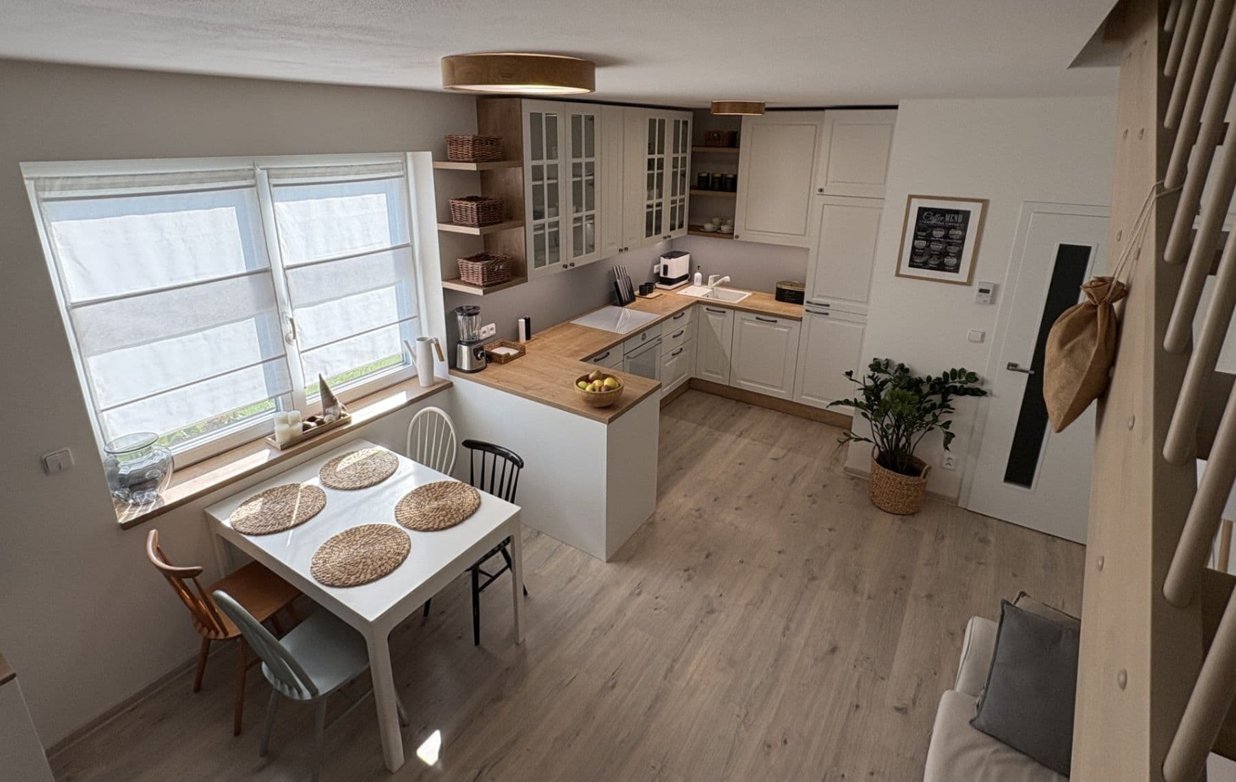 Predaj bytu 3-izbový 78 m², Polerady, Středočeský kraj Predaj bytu 3-izbový 78 m², Polerady, Středočeský kraj