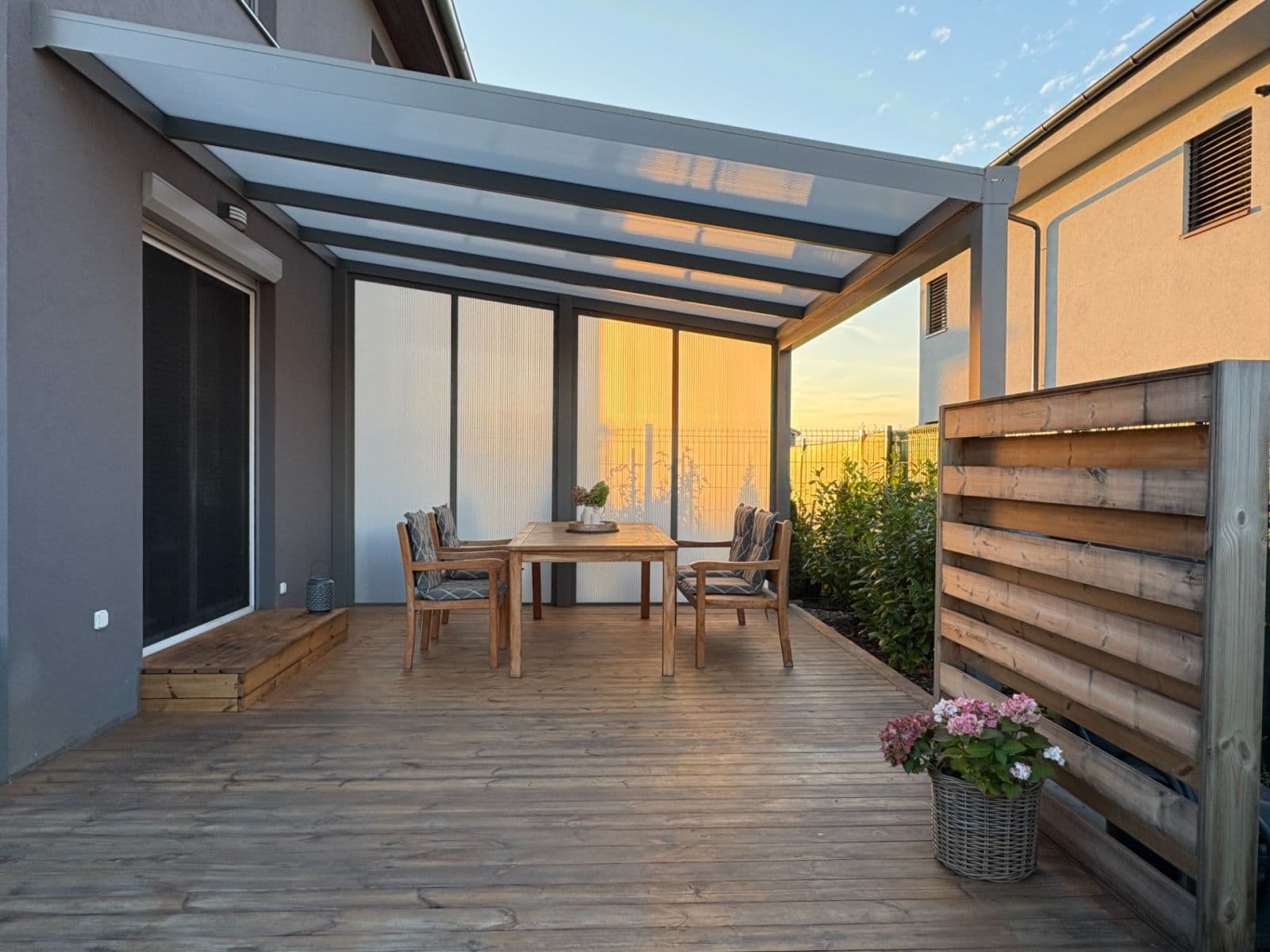 Predaj bytu 3-izbový 78 m², Polerady, Středočeský kraj Predaj bytu 3-izbový 78 m², Polerady, Středočeský kraj