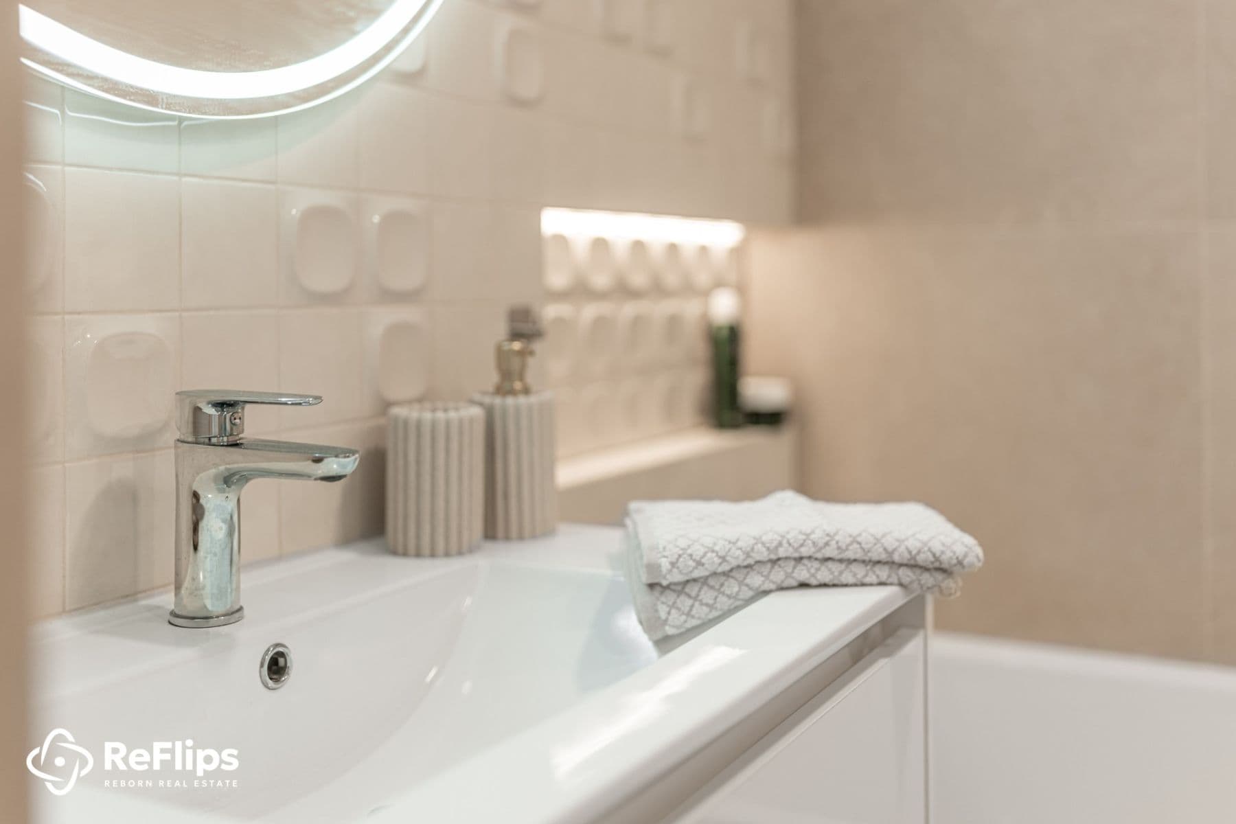 Predaj bytu 3-izbový 70 m², Sečská, Praha, Praha Predaj bytu 3-izbový 70 m², Sečská, Praha, Praha