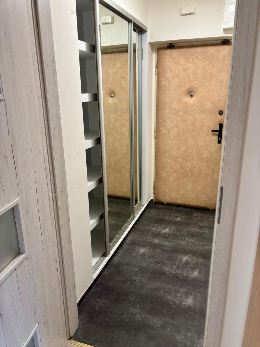 Prenájom bytu 2-izbový 59 m², Masarykova, Roztoky, Středočeský kraj Prenájom bytu 2-izbový 59 m², Masarykova, Roztoky, Středočeský kraj